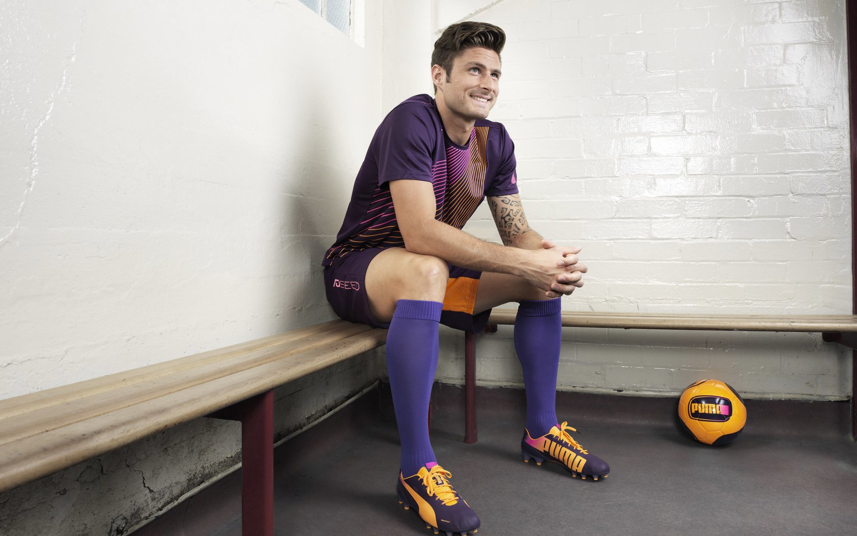 曼城中场核心再献助攻，球队进攻体系完美运转，曼城的中场大师是谁